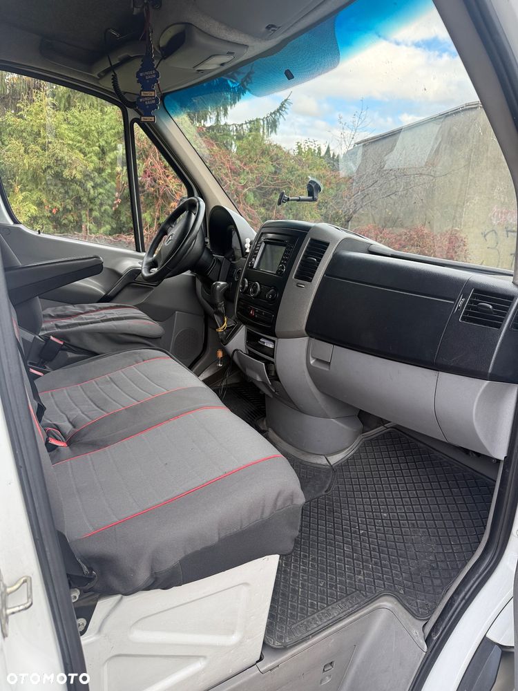 Mercedes-Benz Sprinter 318 - 9