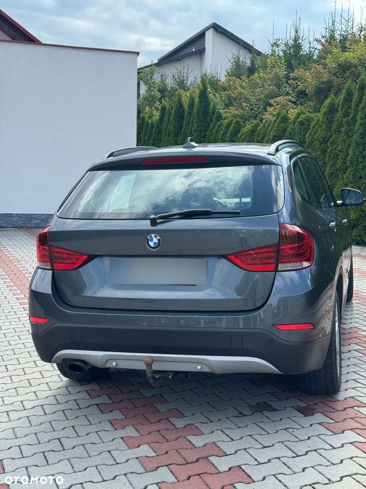 BMW X1 xDrive20d - 16