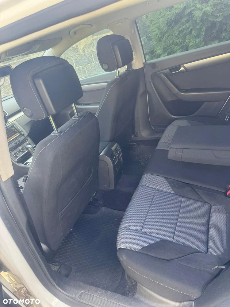 Volkswagen Passat 2.0 TDI Comfortline DSG - 5