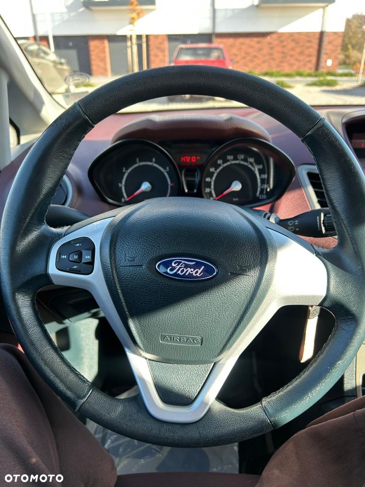 Ford Fiesta - 9