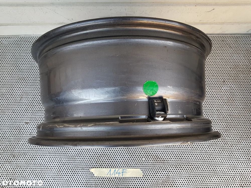 Mercedes W213 E Felga 8x18 ET43 - 6