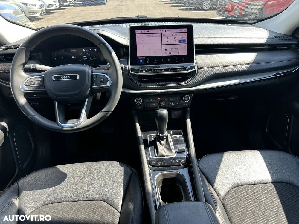 Jeep Compass - 10