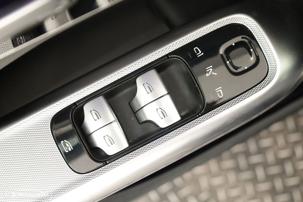 Mercedes-Benz E 300 de AMG Line - 20