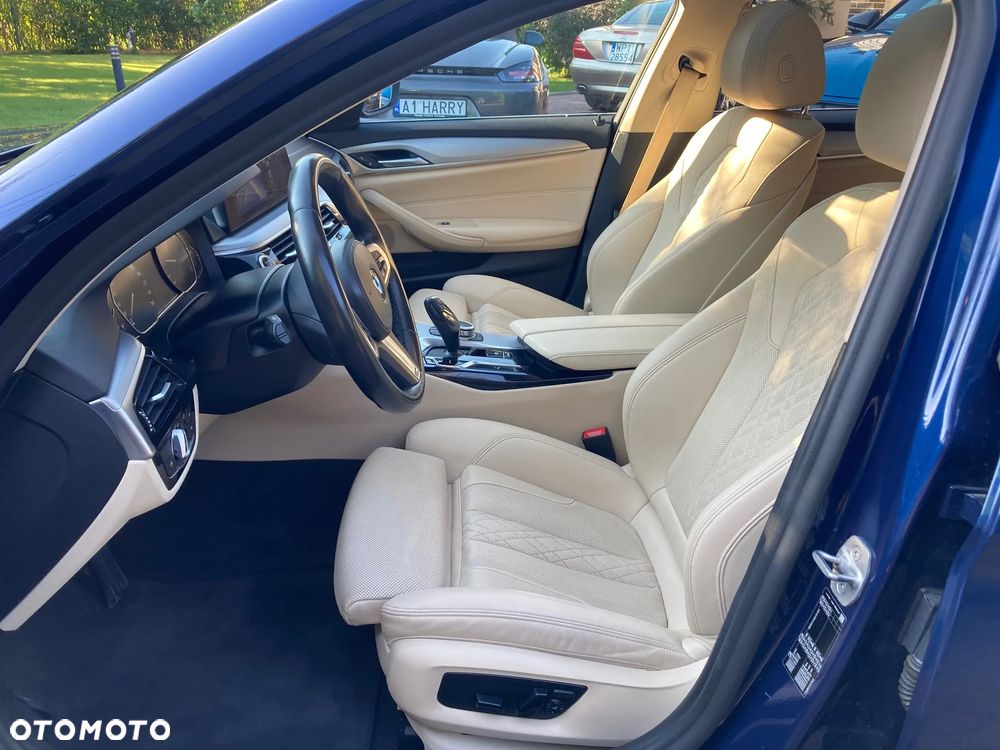 BMW Seria 5 520d Luxury Line - 9