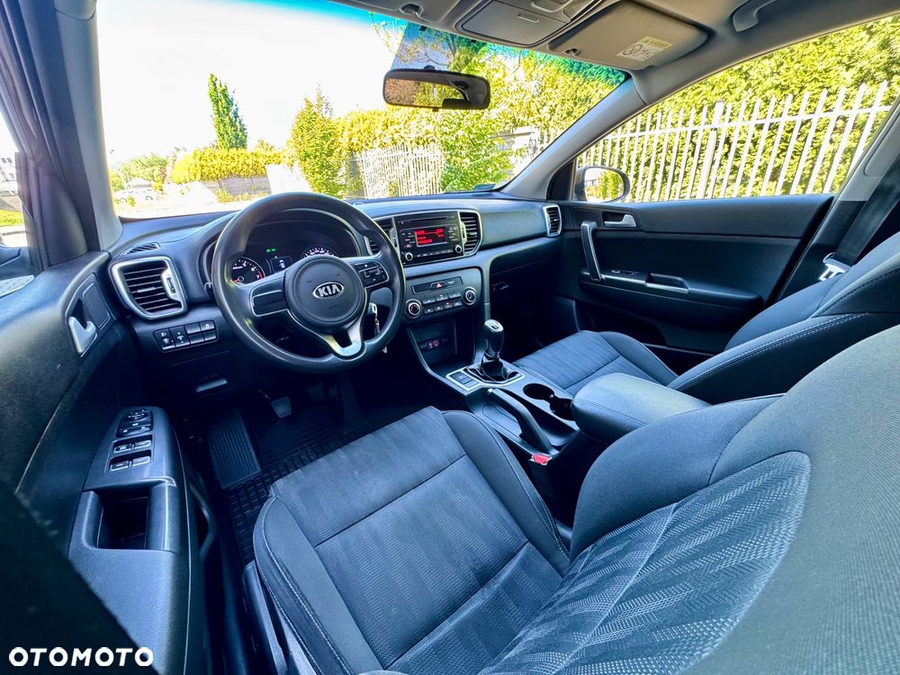 Kia Sportage 1.6 GDI Black Edition 2WD - 23