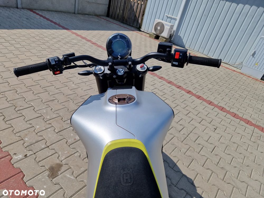 Husqvarna Vitpilen - 32