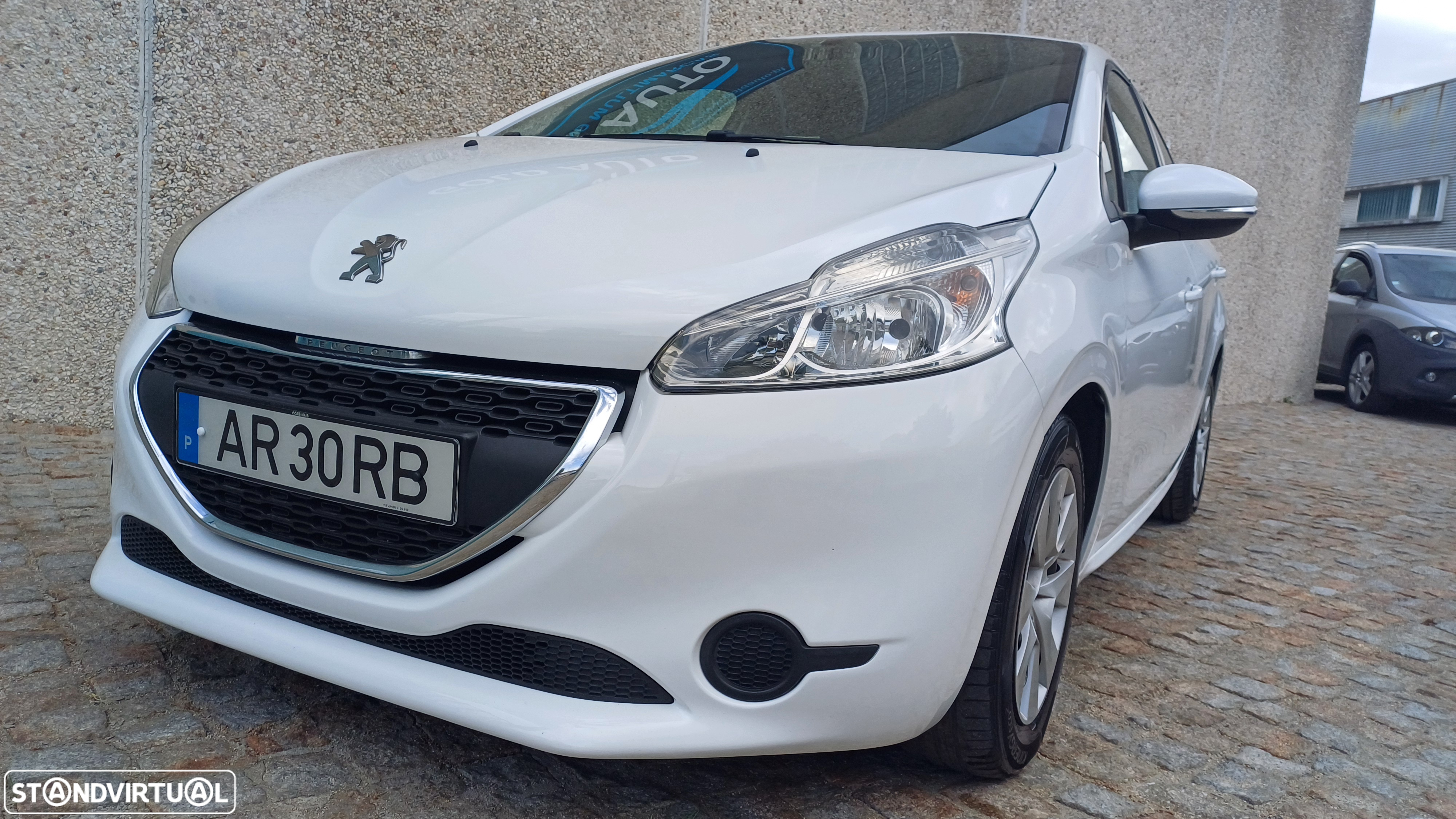 Peugeot 208 1.4 HDi - 10