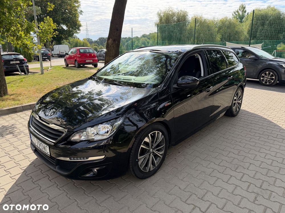 Peugeot 308 - 1