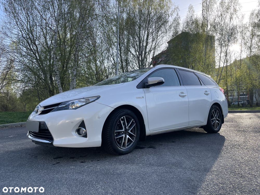 Toyota Auris - 1