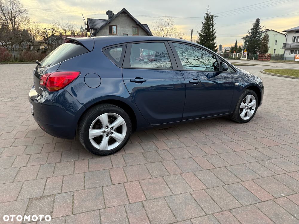 Opel Astra 1.4 Selection - 21