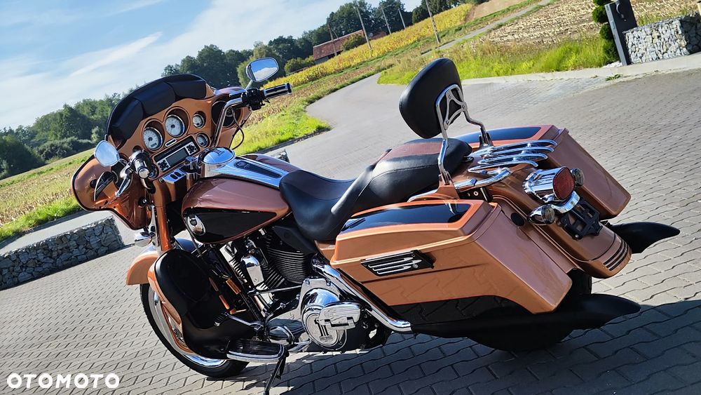 Harley-Davidson Touring Street Glide - 9
