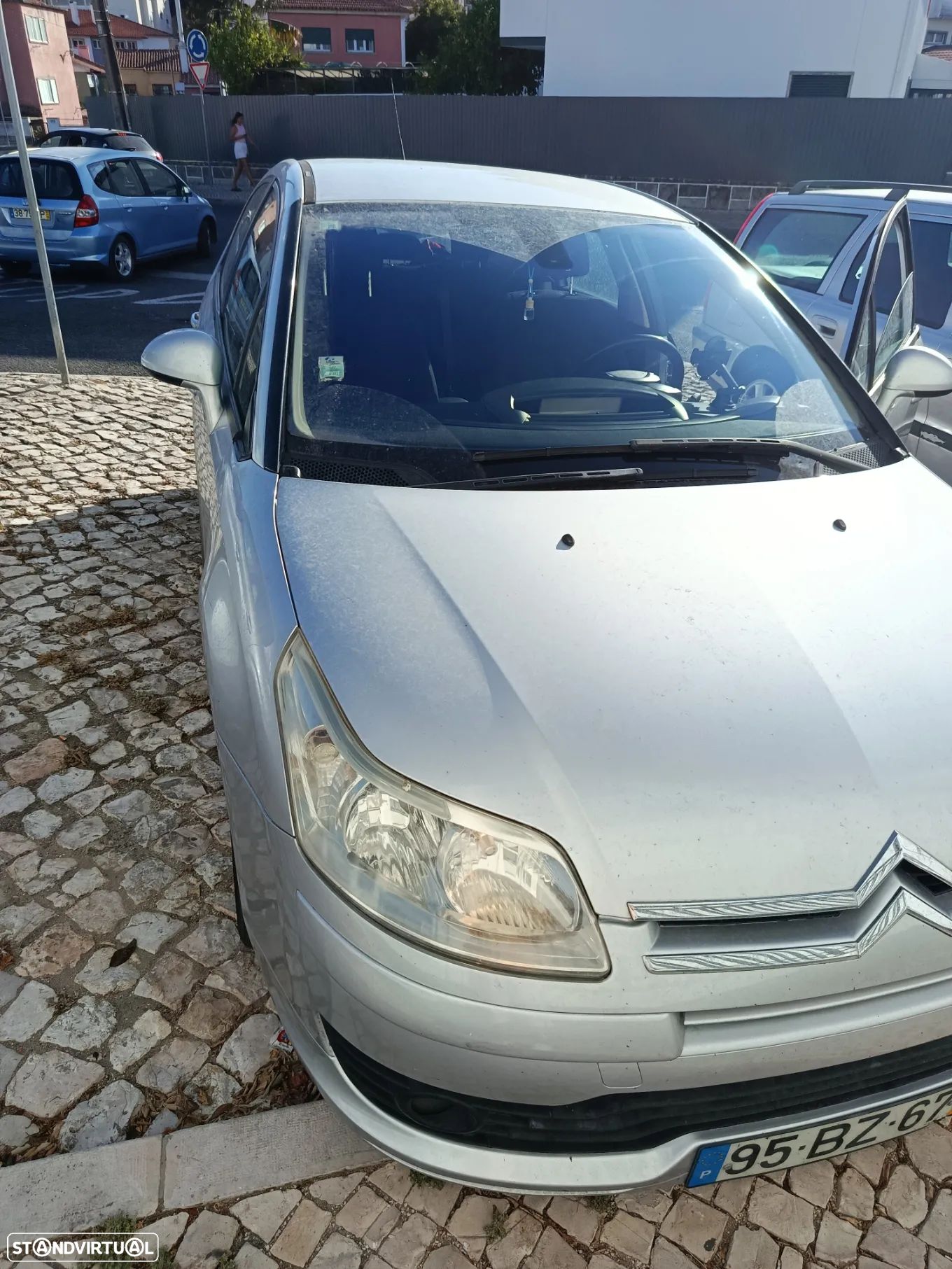 Citroën C4 1.4 16V SX - 1