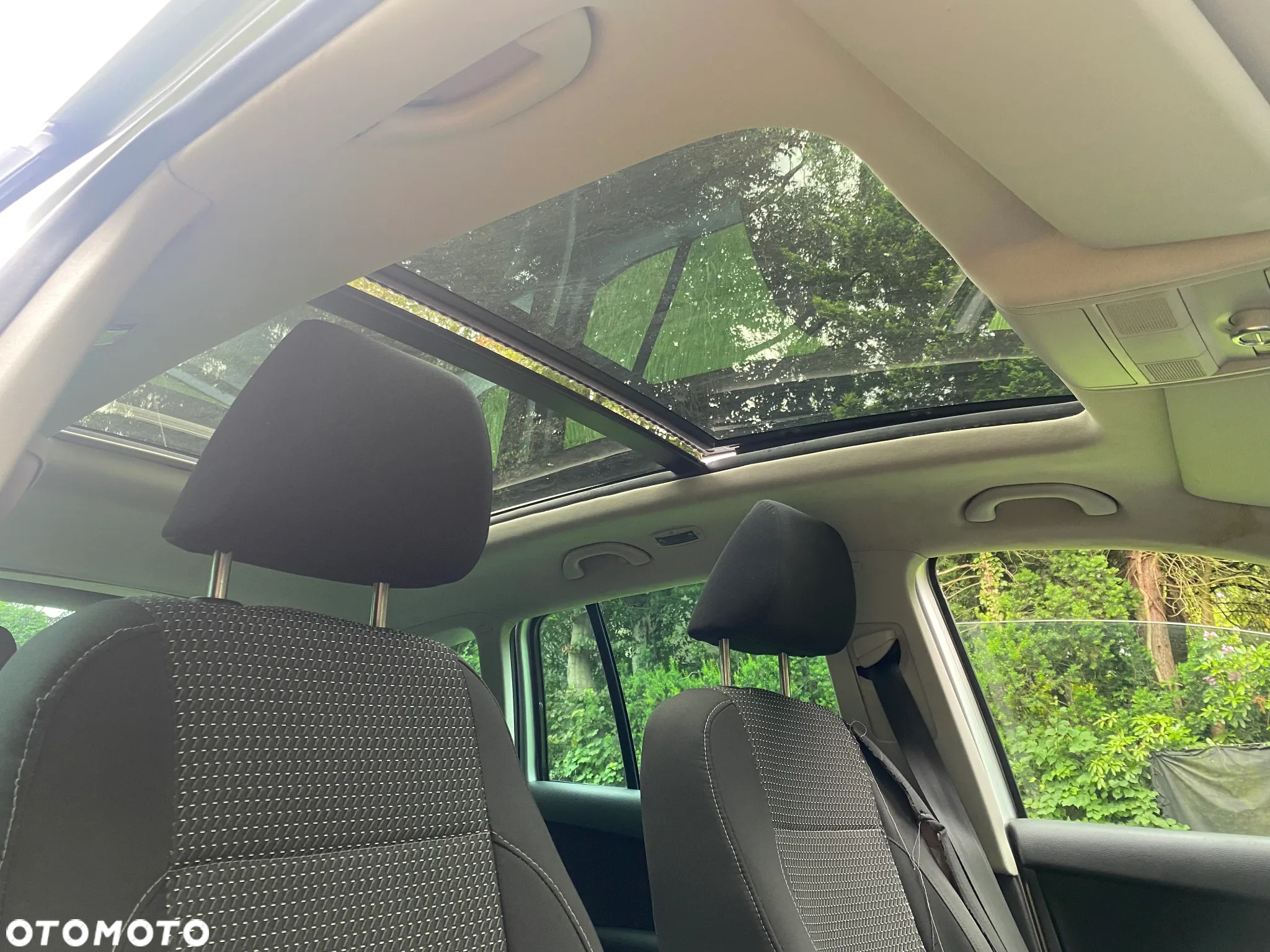 Volkswagen Tiguan - 9