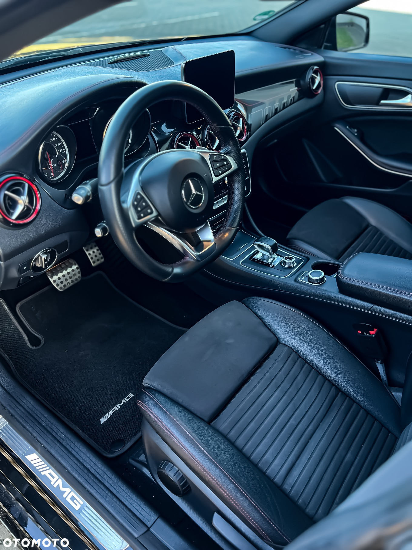 Mercedes-Benz CLA AMG 45 4-Matic - 21