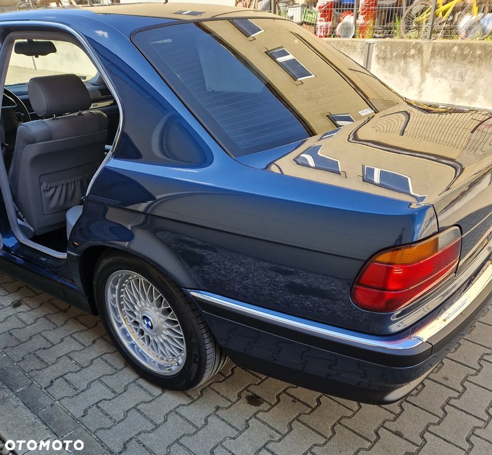 BMW Seria 7 740i V8 - 13