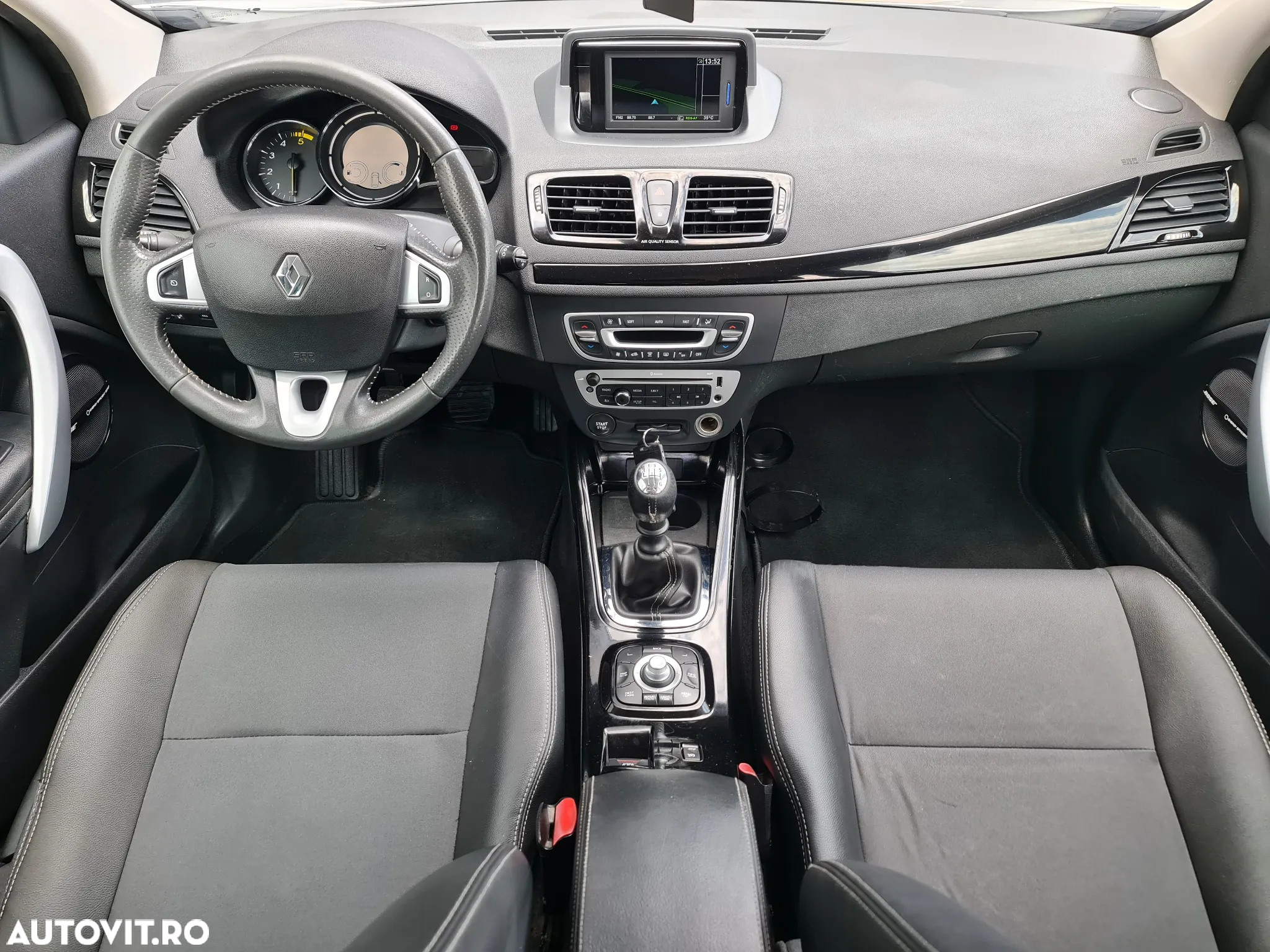 Renault Megane ENERGY dCi 110 Start & Stop Bose Edition - 5