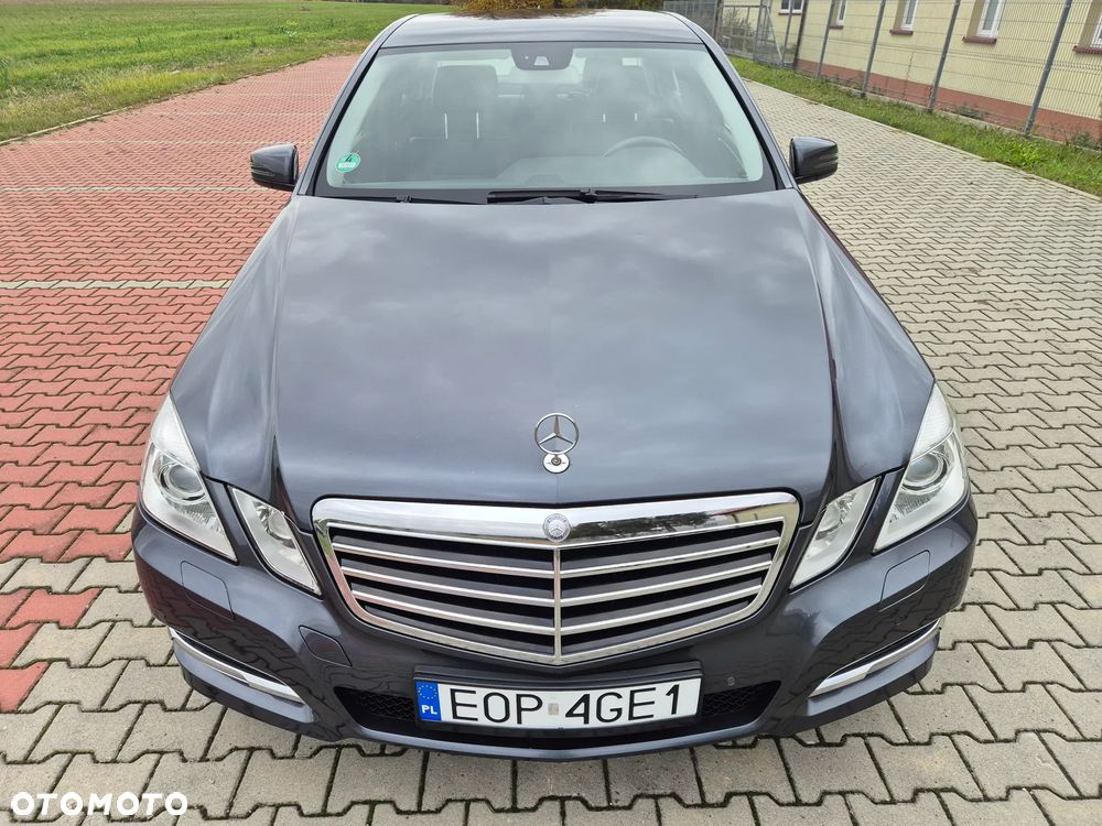 Mercedes-Benz Klasa E 200 CGI BlueEFFICIENCY Automatik Avantgarde - 25