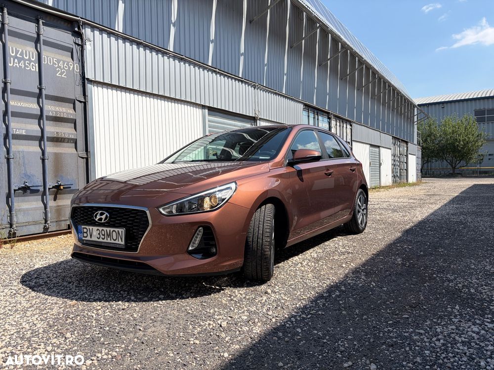 Hyundai i30 1.4 MPi 5DR M/T Comfort - 1