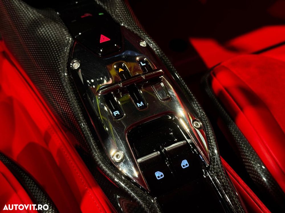 Ferrari SF90 Stradale - 20