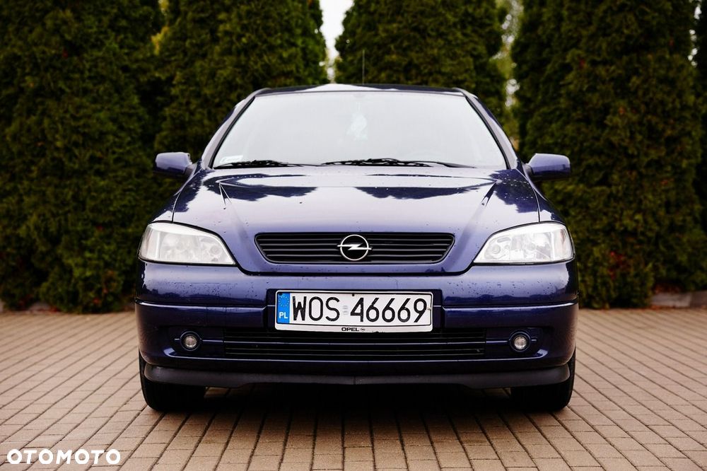 Opel Astra 1.6 - 11