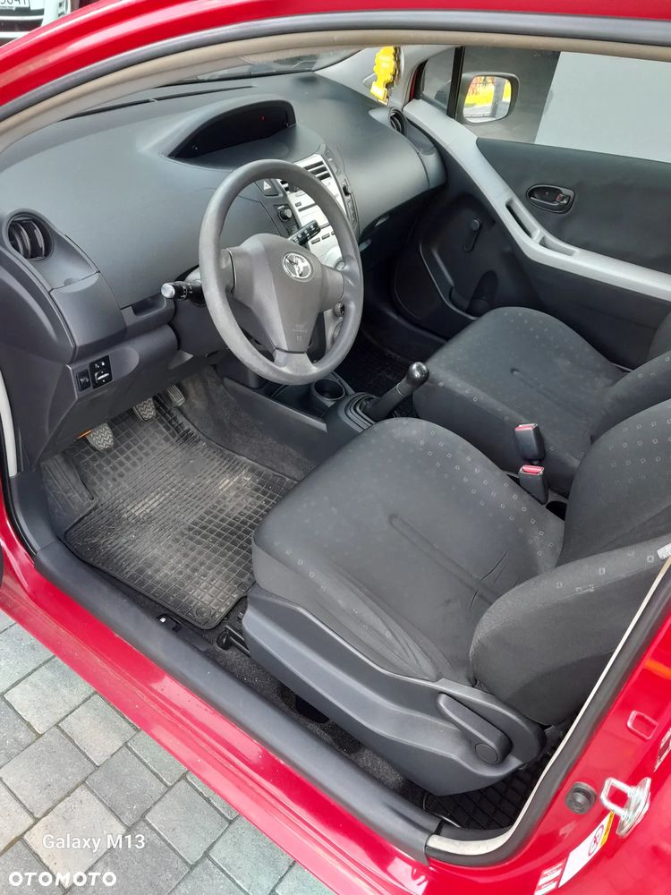 Toyota Yaris 2006 photo 4