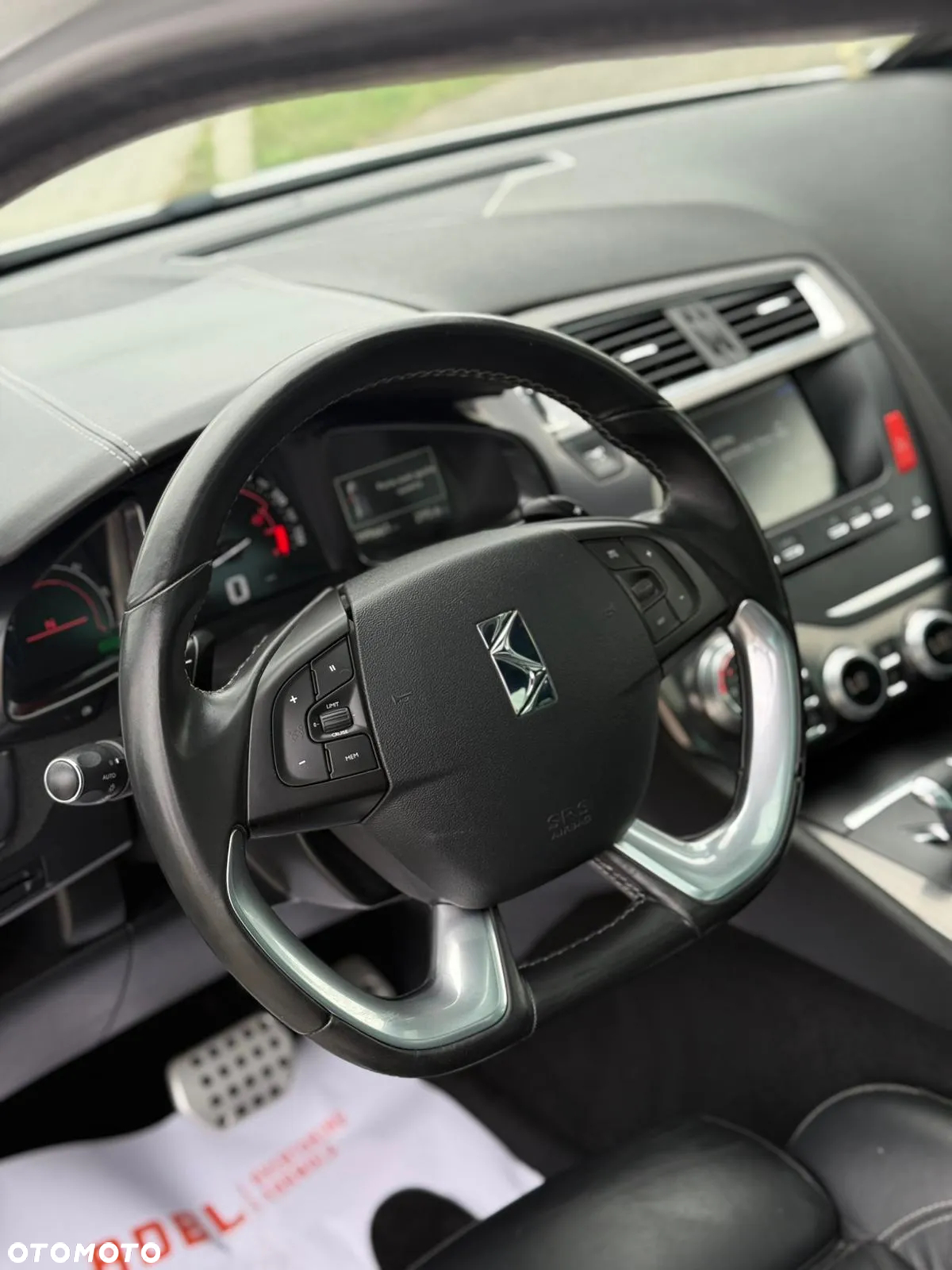 DS Automobiles DS 5 - 5