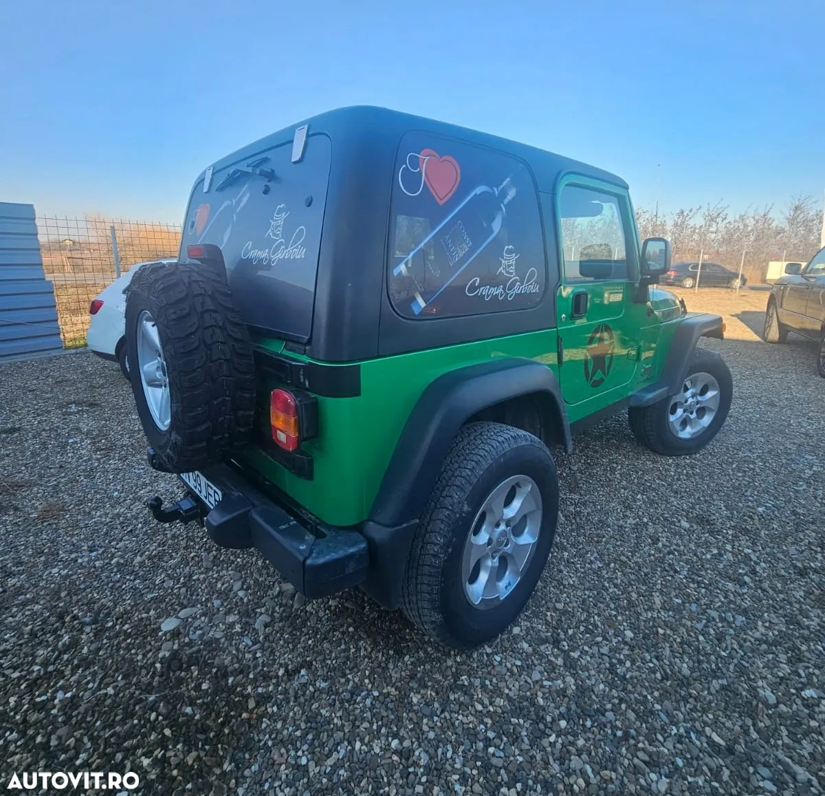 Jeep Wrangler - 8