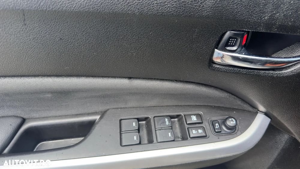 Suzuki Vitara - 23