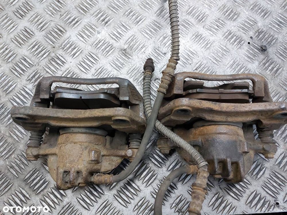 TARCZE HAMULCOWE PRZÓD + KLOCKI + ZACISKI VOLVO V40 I LIFT - 3