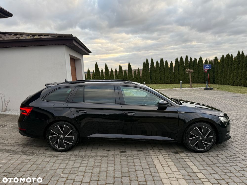 Skoda Superb 2.0 TDI Sportline DSG - 8