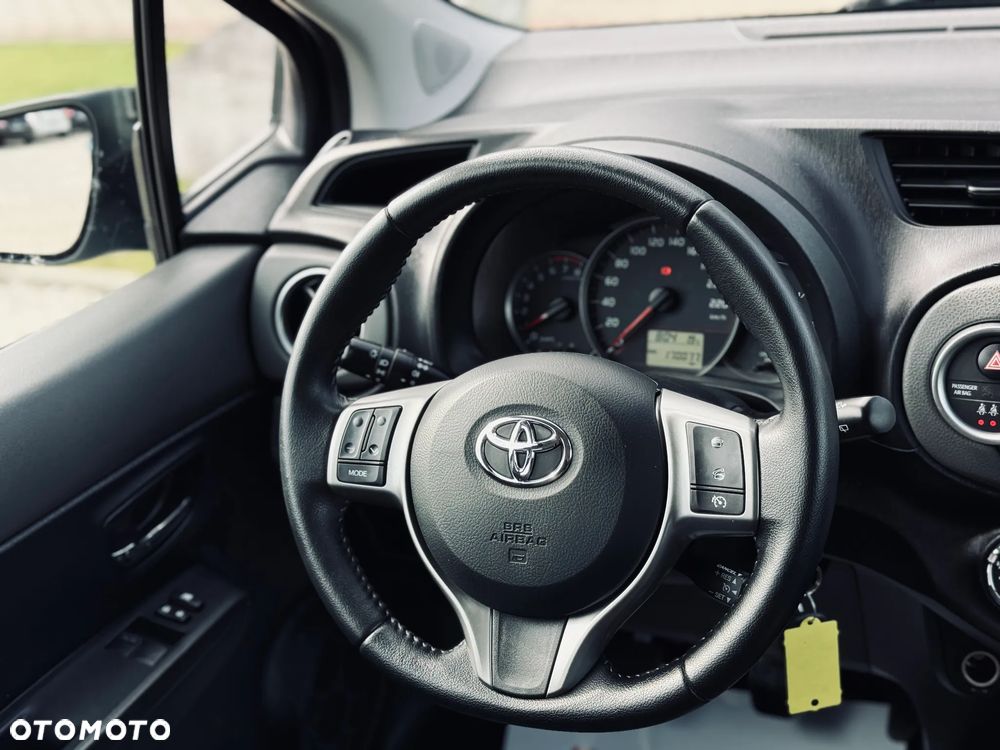 Toyota Yaris 1.33 VVT-i Lounge - 21