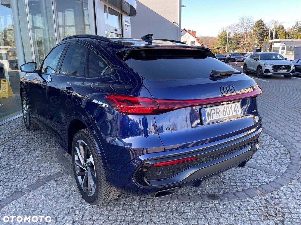 Audi Q5 Sportback - 5