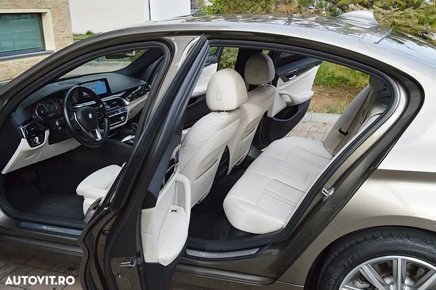 BMW Seria 5 520d Aut. Sport Line - 2