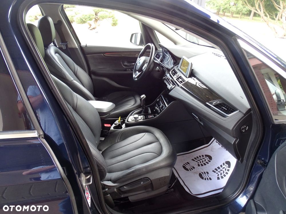 BMW Seria 2 216d Luxury Line - 13