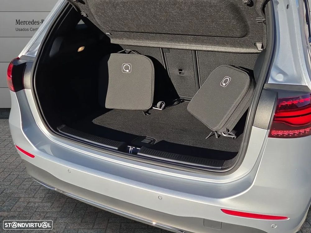 Mercedes-Benz B 250 e - 23