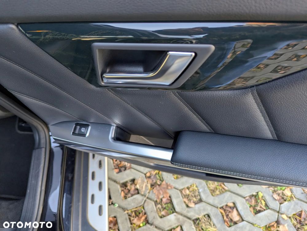 Mercedes-Benz GLK 350 4-Matic - 19