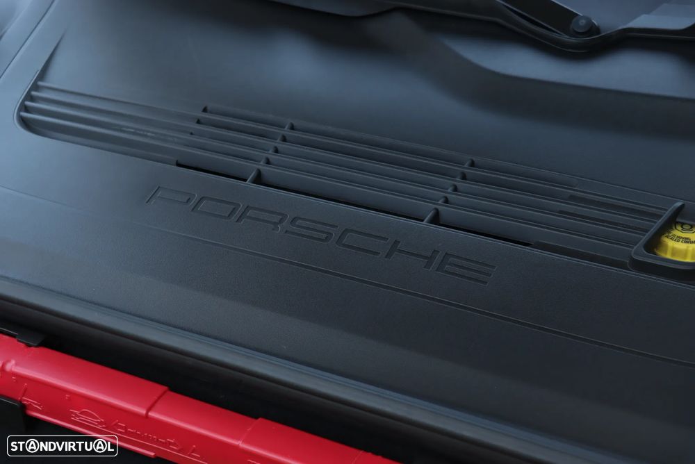 Porsche 911 (991) Carrera 4 GTS PDK - 50