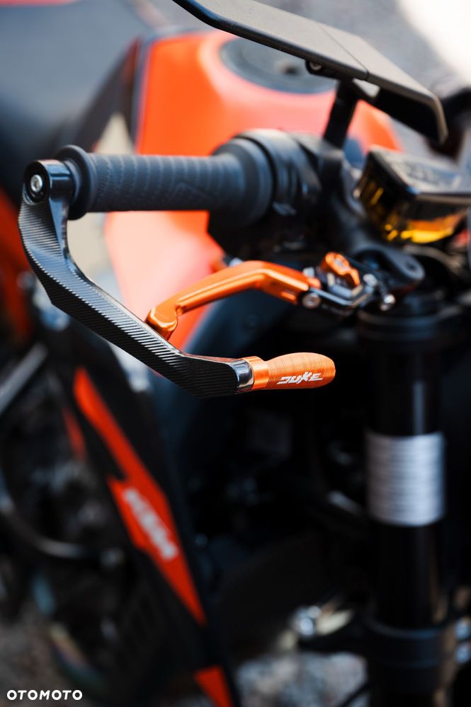 KTM Duke - 17