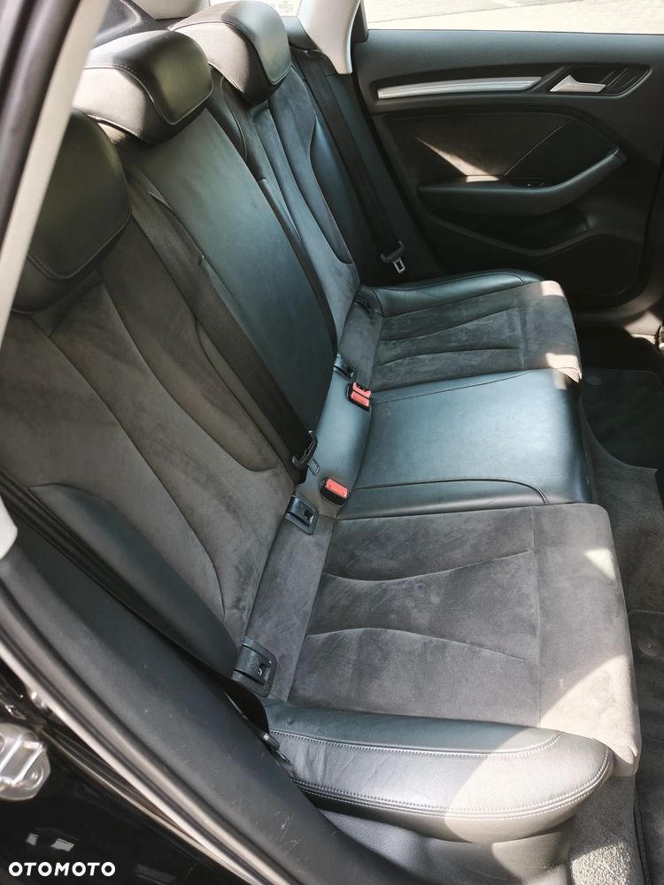 Audi A3 Sportback 2.0 TDI (clean diesel) quattro S tronic Ambiente - 23