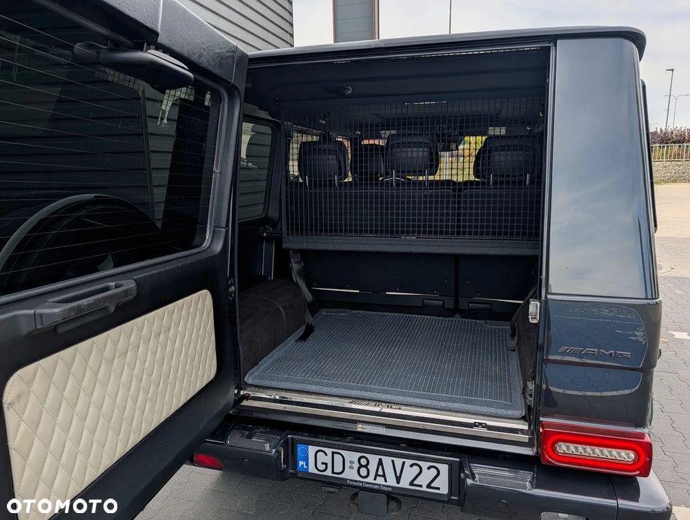 Mercedes-Benz Klasa G 63 AMG AMG SPEEDSHIFT 7G-TRONIC - 23
