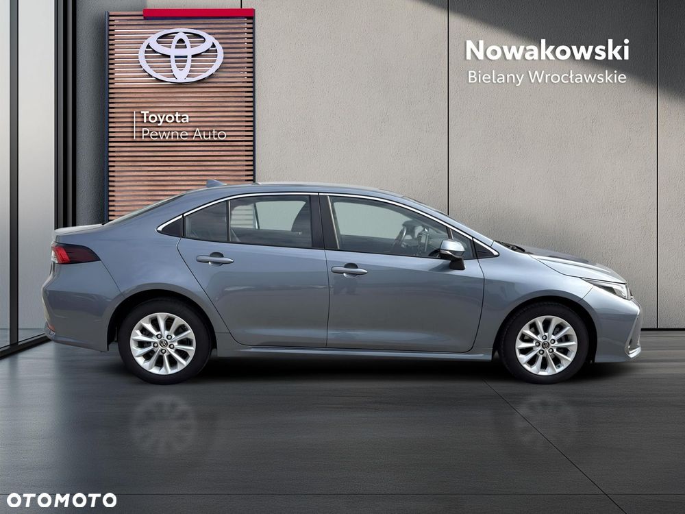 Toyota Corolla - 27