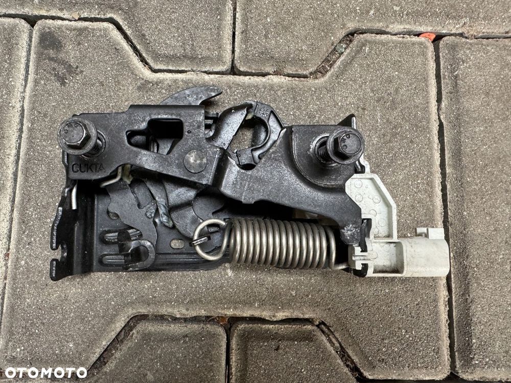 Ford Transit Custom MK2 24r zamek maski R1UA-16700-AA - 1