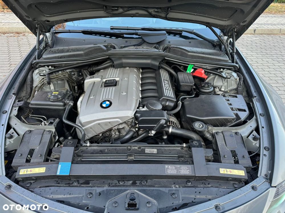 BMW Seria 6 630 i - 12