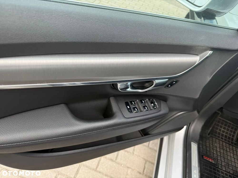 Volvo V90 D3 Momentum Pro - 5
