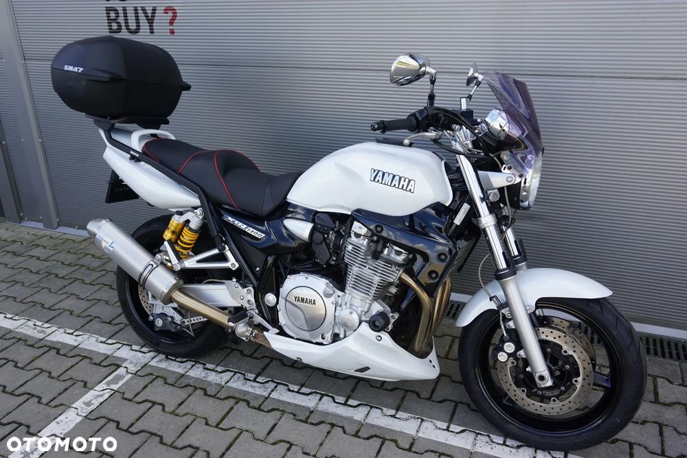 Yamaha XJR