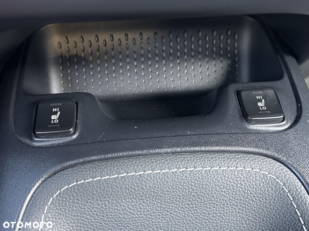 Toyota Corolla 2.0 Hybrid Comfort - 23