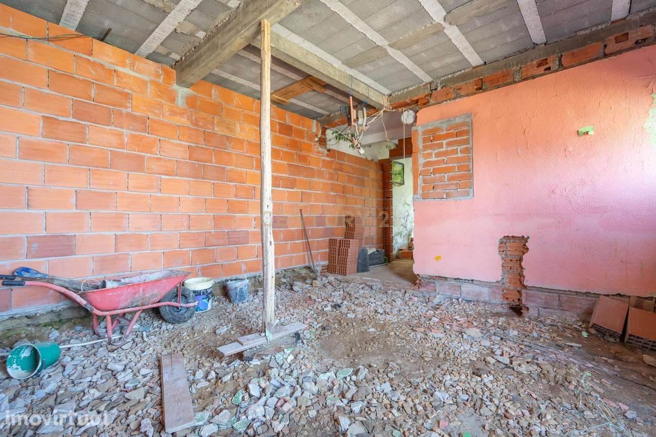 Moradia T1, para Reconstruir, Vila Nova, Miranda do Corvo - Grande imagem: 5/16