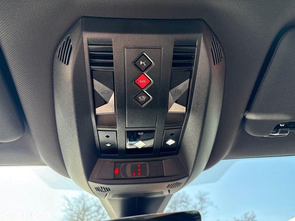 DS Automobiles DS 7 Crossback - 24
