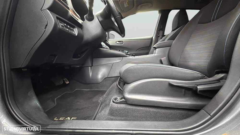 Nissan Leaf N-Connecta - 11