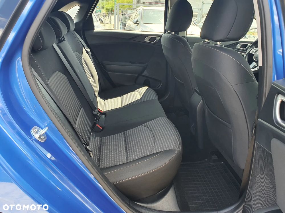 Kia Ceed 1.5 T-GDI M - 24